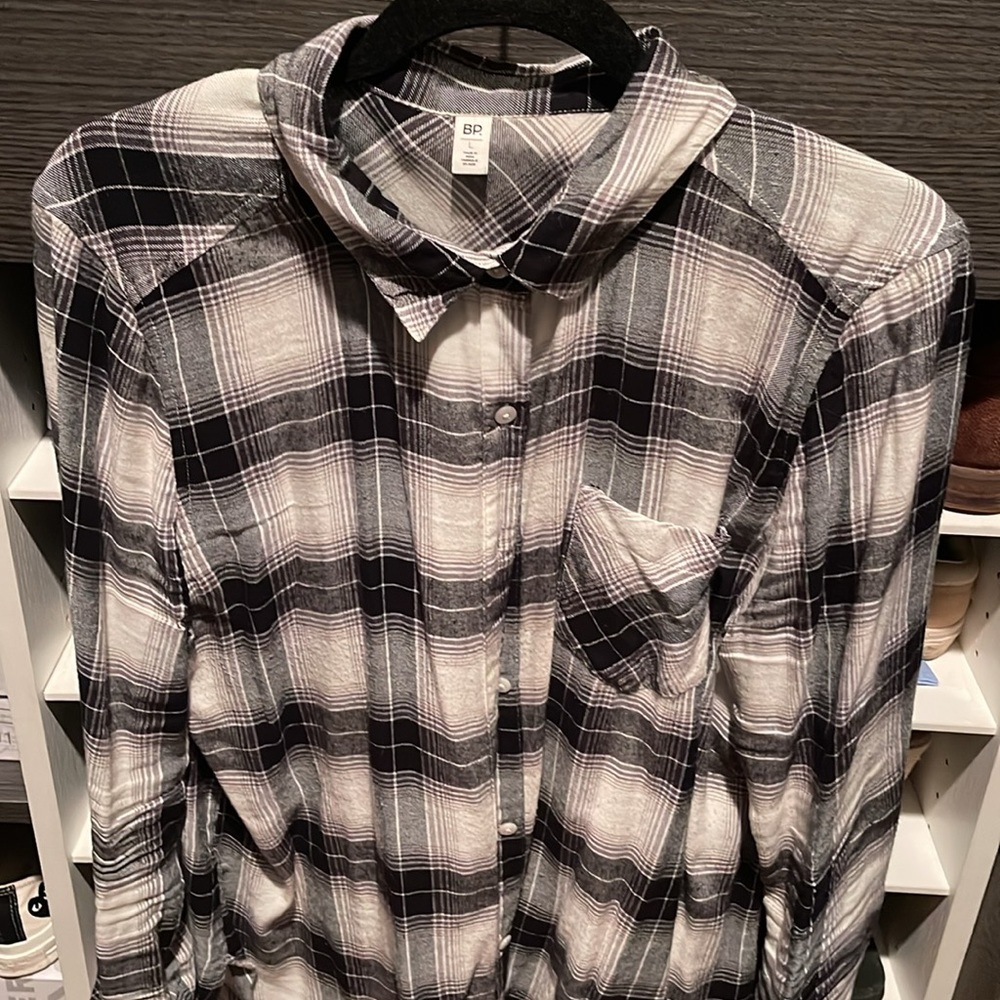 Womens oversized black and white flannel shirt